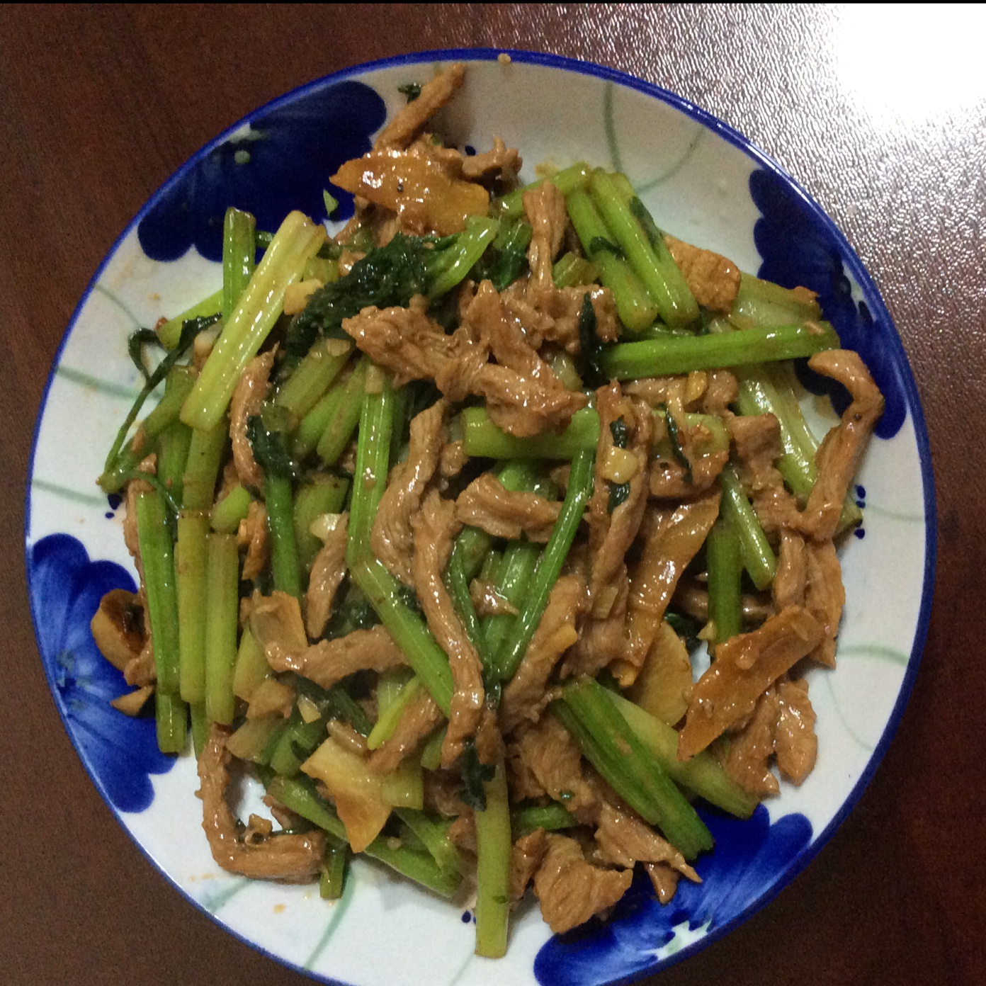 芹菜牛肉丝