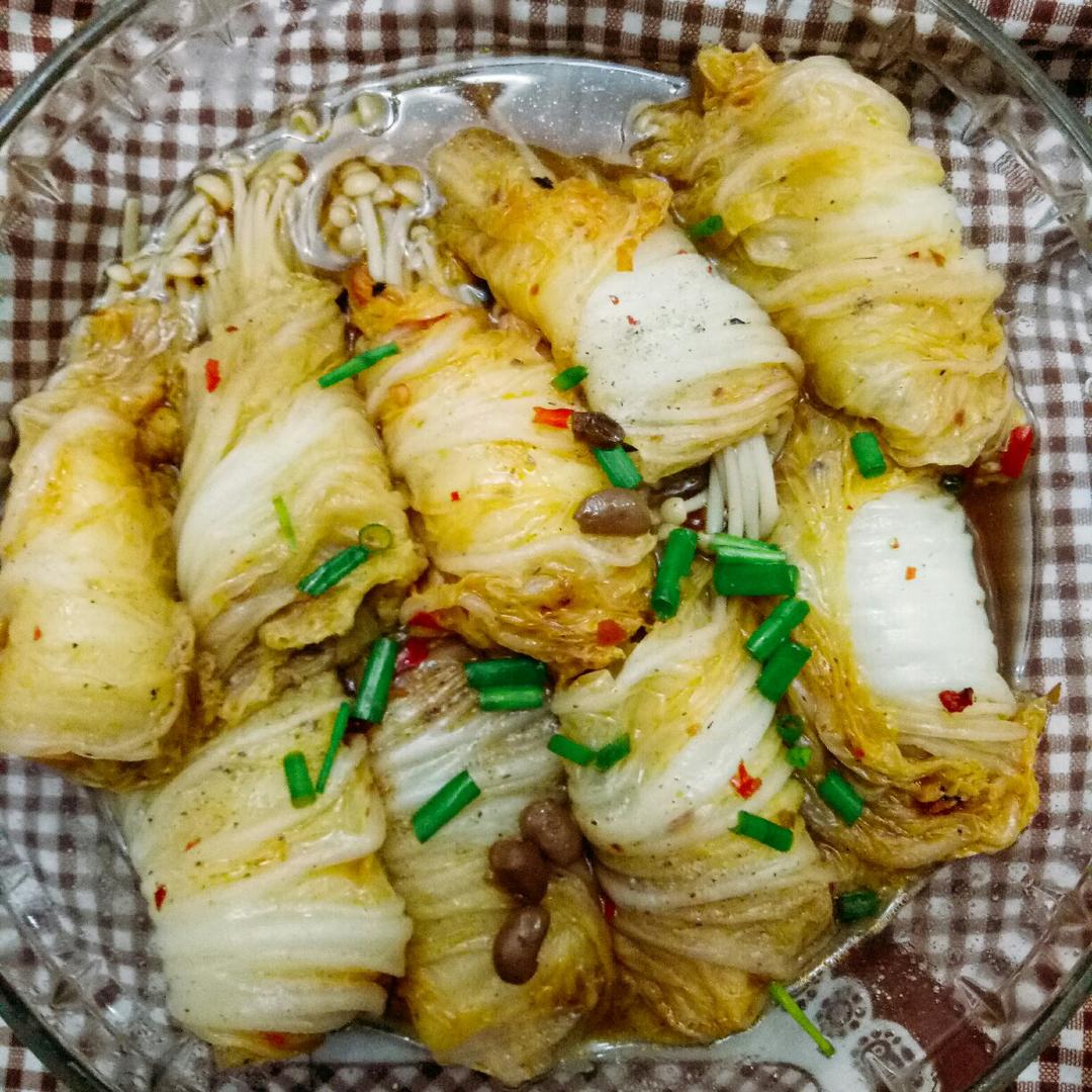 无油娃娃菜卷金针菇