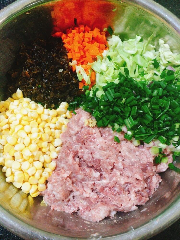 分享一个好吃的饺子馅（类似于湾仔码头的玉米鲜肉饺子馅）