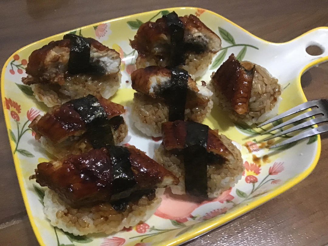 鳗鱼寿司