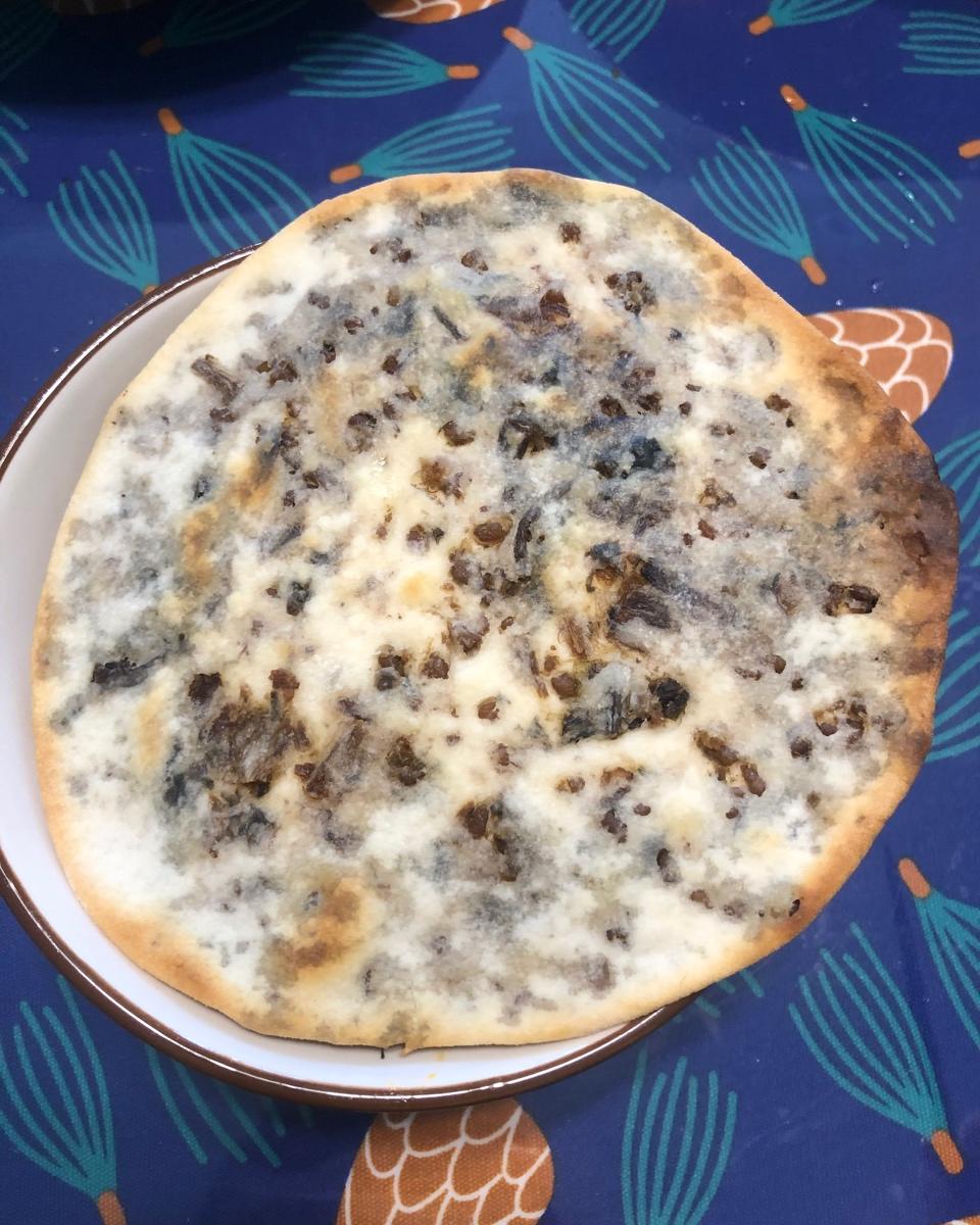 干香薄脆的梅干菜饼