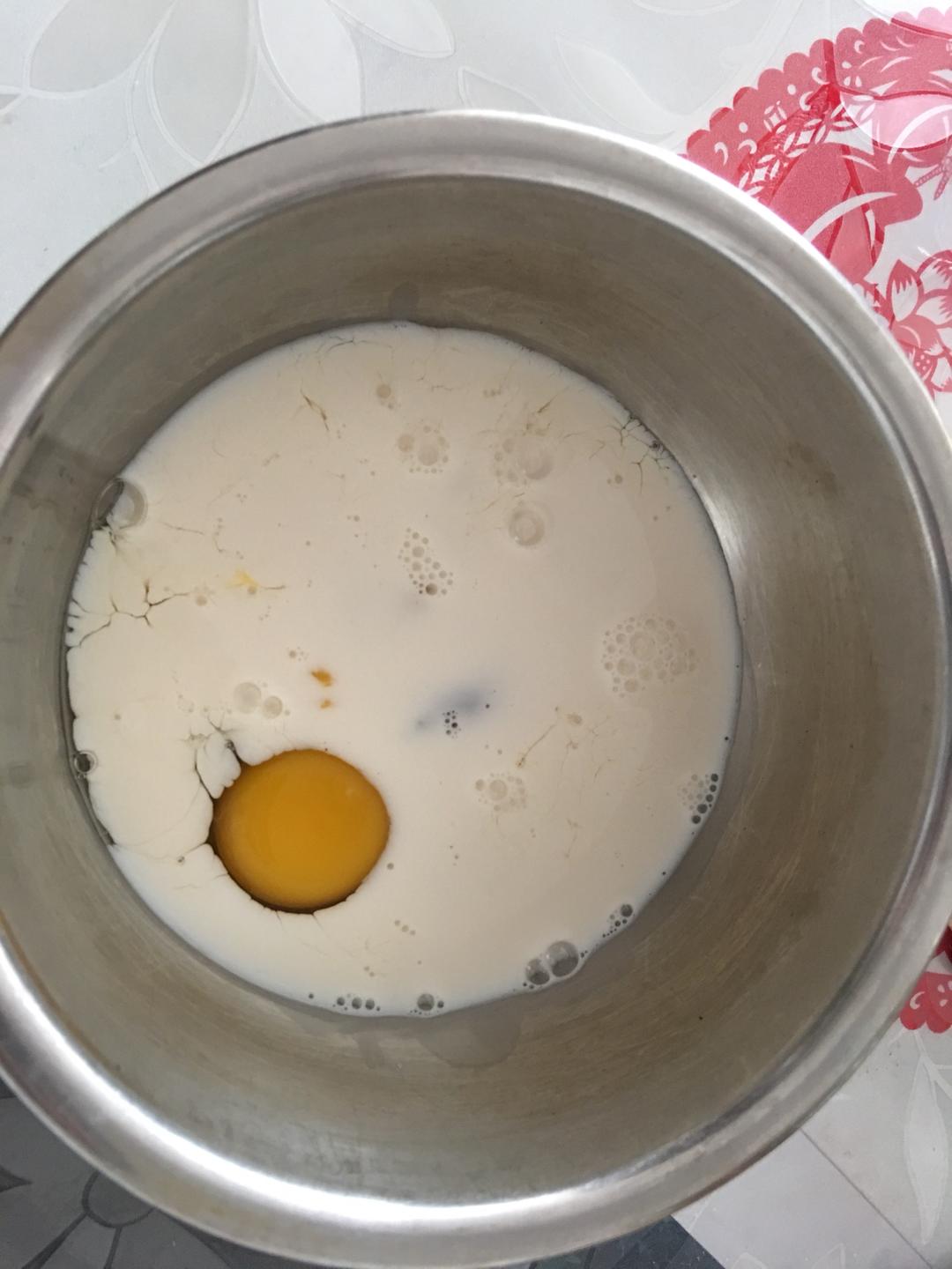 纯奶手撕吐司的做法 步骤1