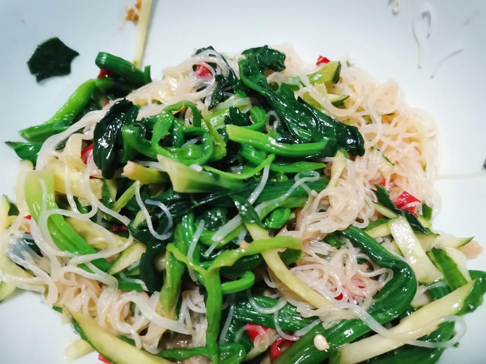 凉拌菠菜粉丝