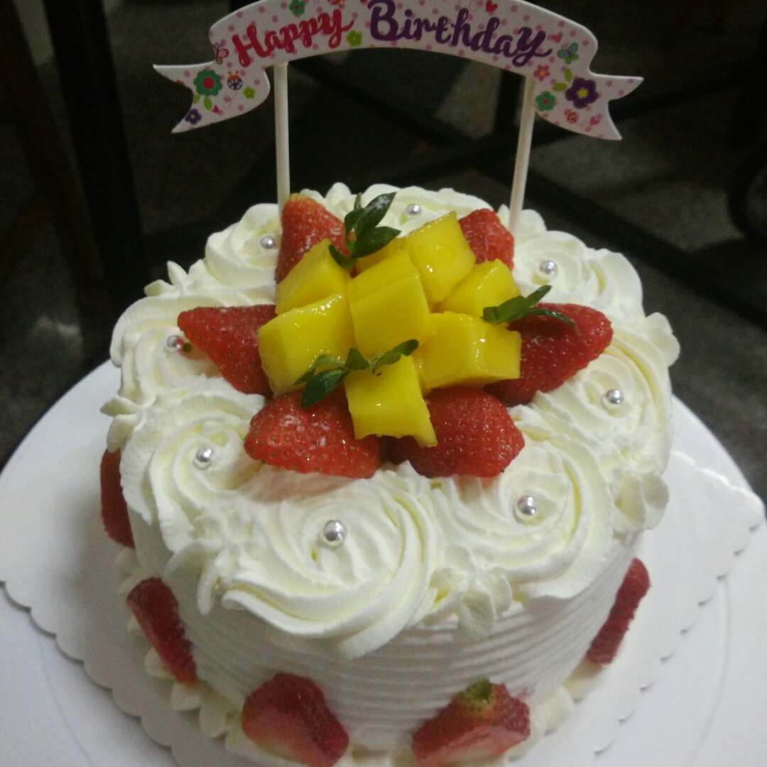 草莓鲜奶油蛋糕