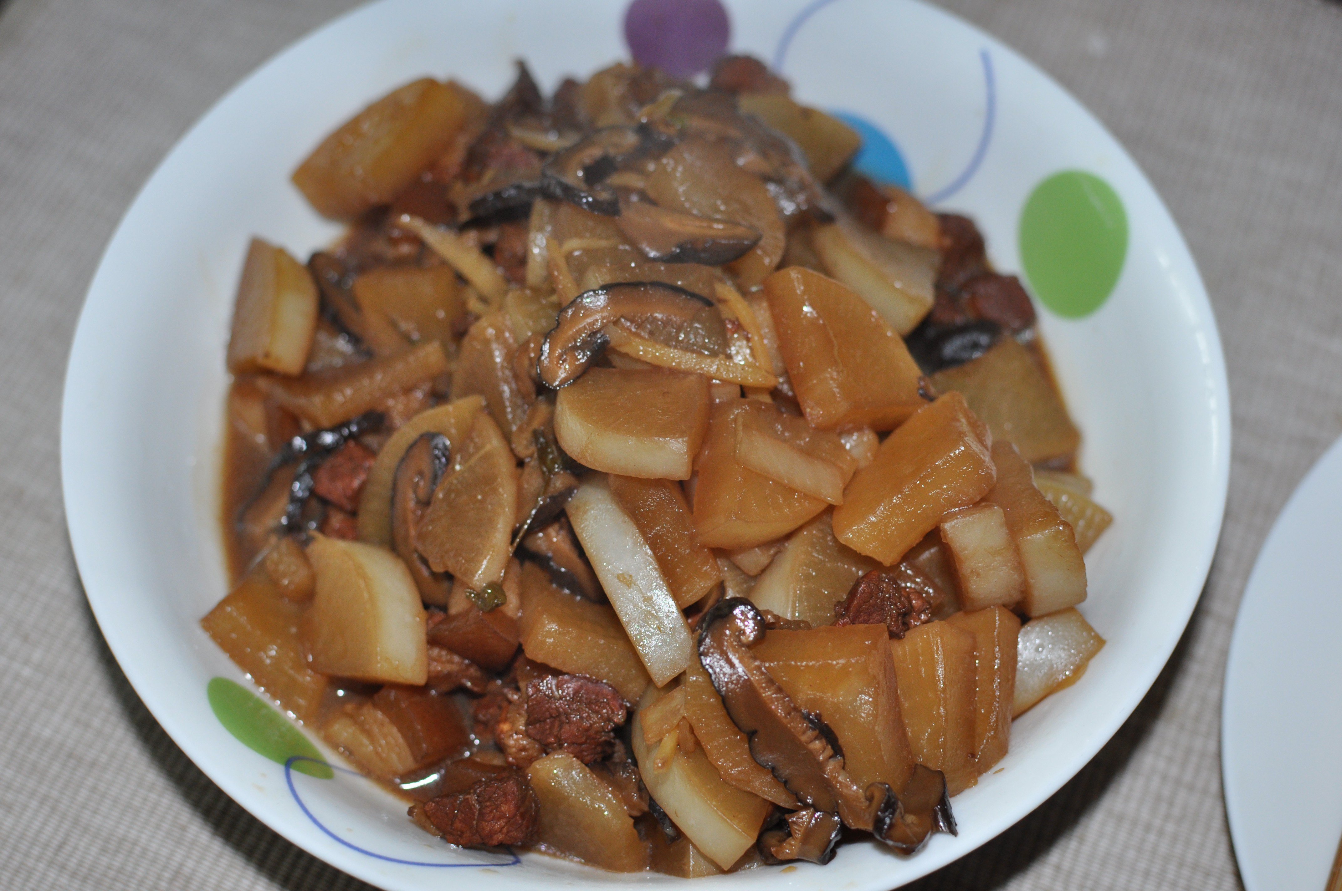 萝卜烧肉