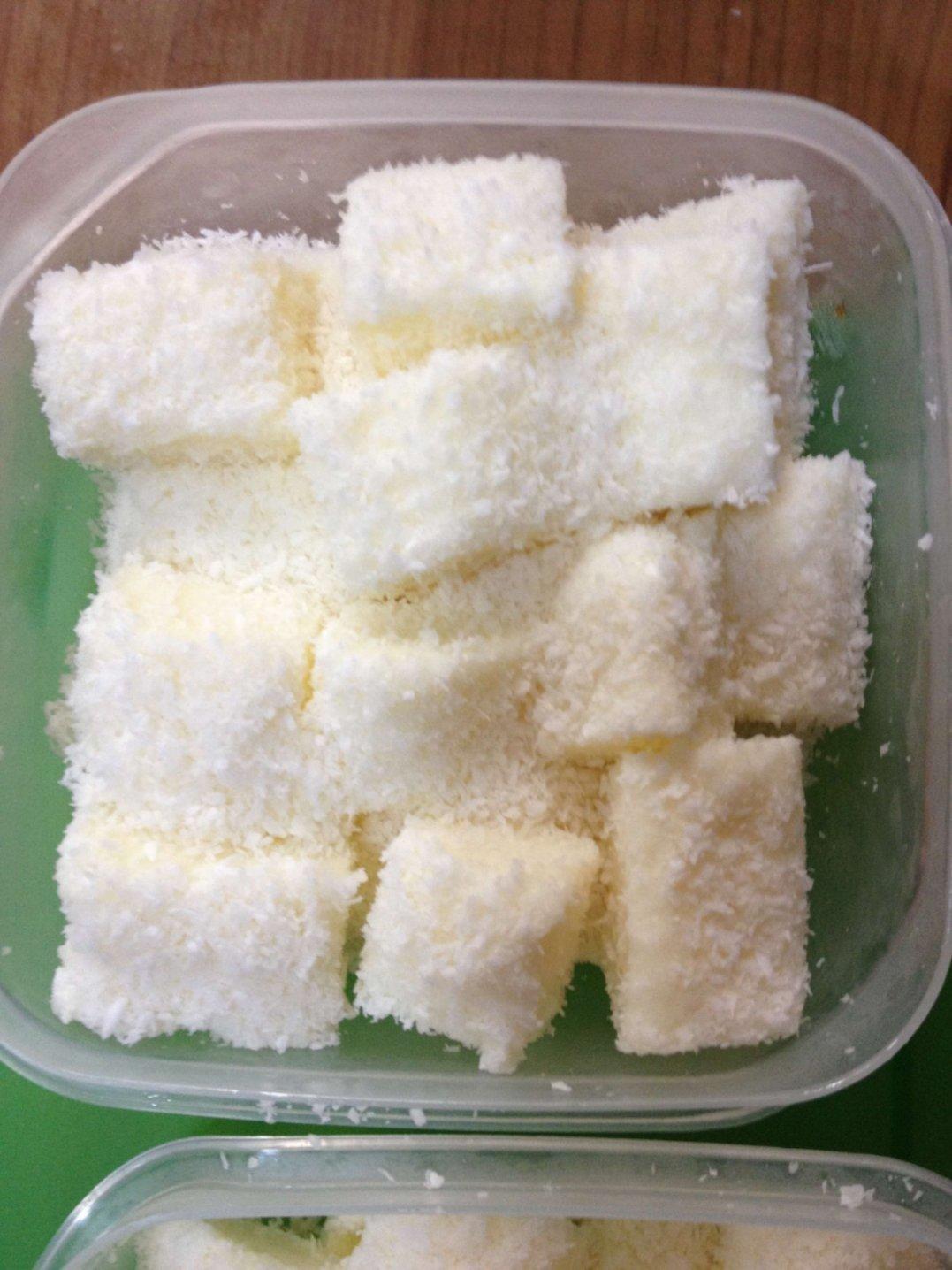 【甜蜜工坊】椰丝牛奶小方糕