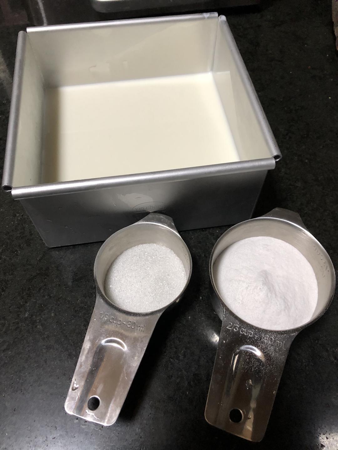 纯奶手撕吐司的做法 步骤1