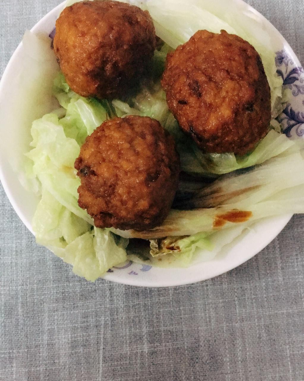 红烧肉丸