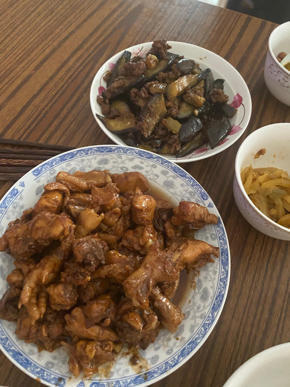 不会变黑的肉末茄子特别废饭