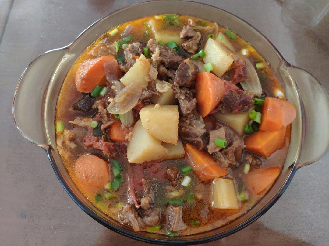 番茄土豆炖牛腩