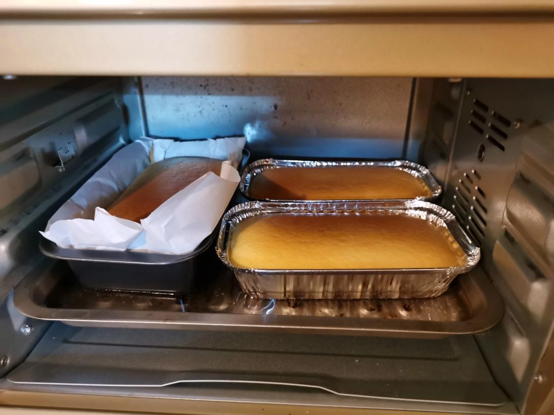 不开裂不回缩不掉皮的酸奶水浴法蛋糕