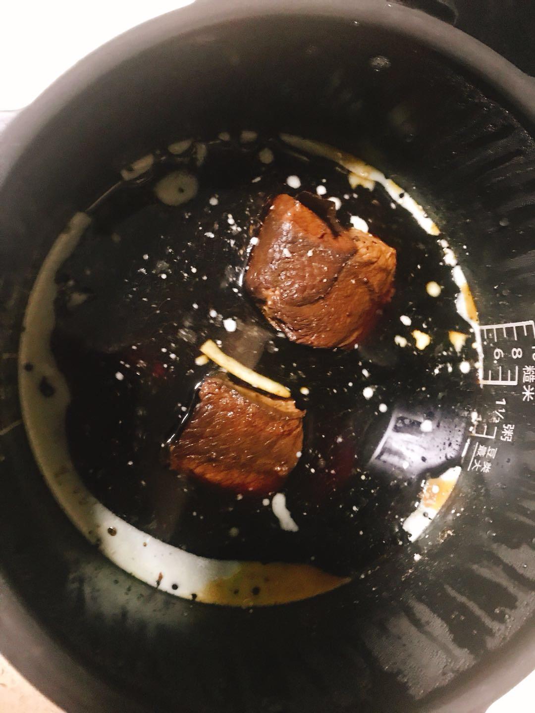 卤牛肉