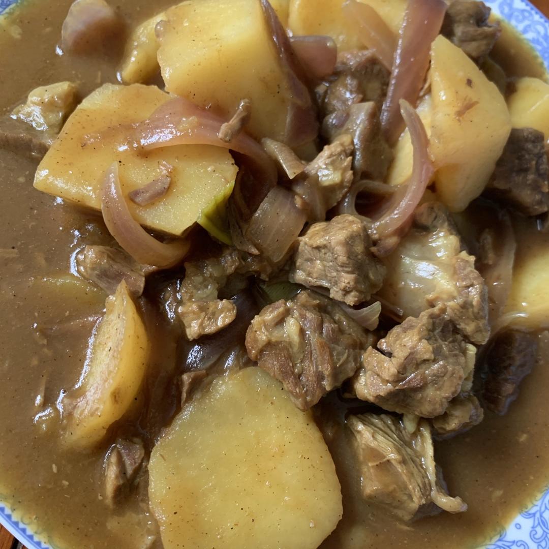 咖喱土豆牛肉