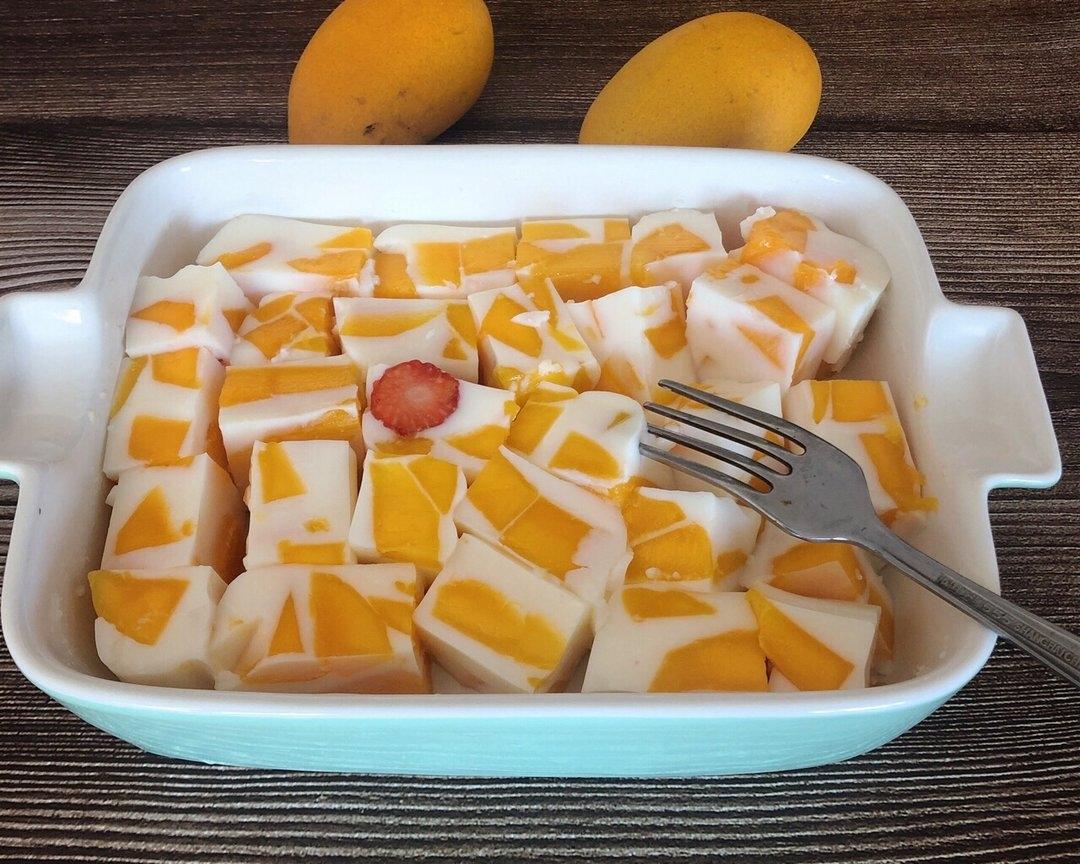 好吃简单的芒果布丁的做法