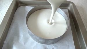 焦糖核桃椰奶慕斯（视频菜谱）的做法 步骤17