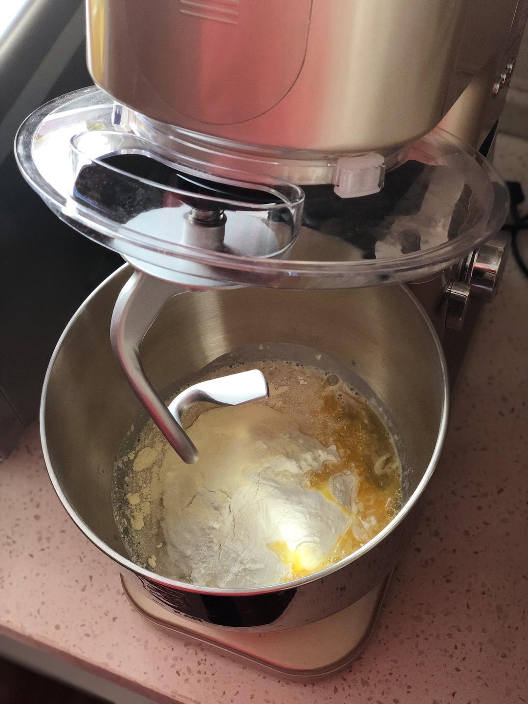 纯奶手撕吐司的做法 步骤1