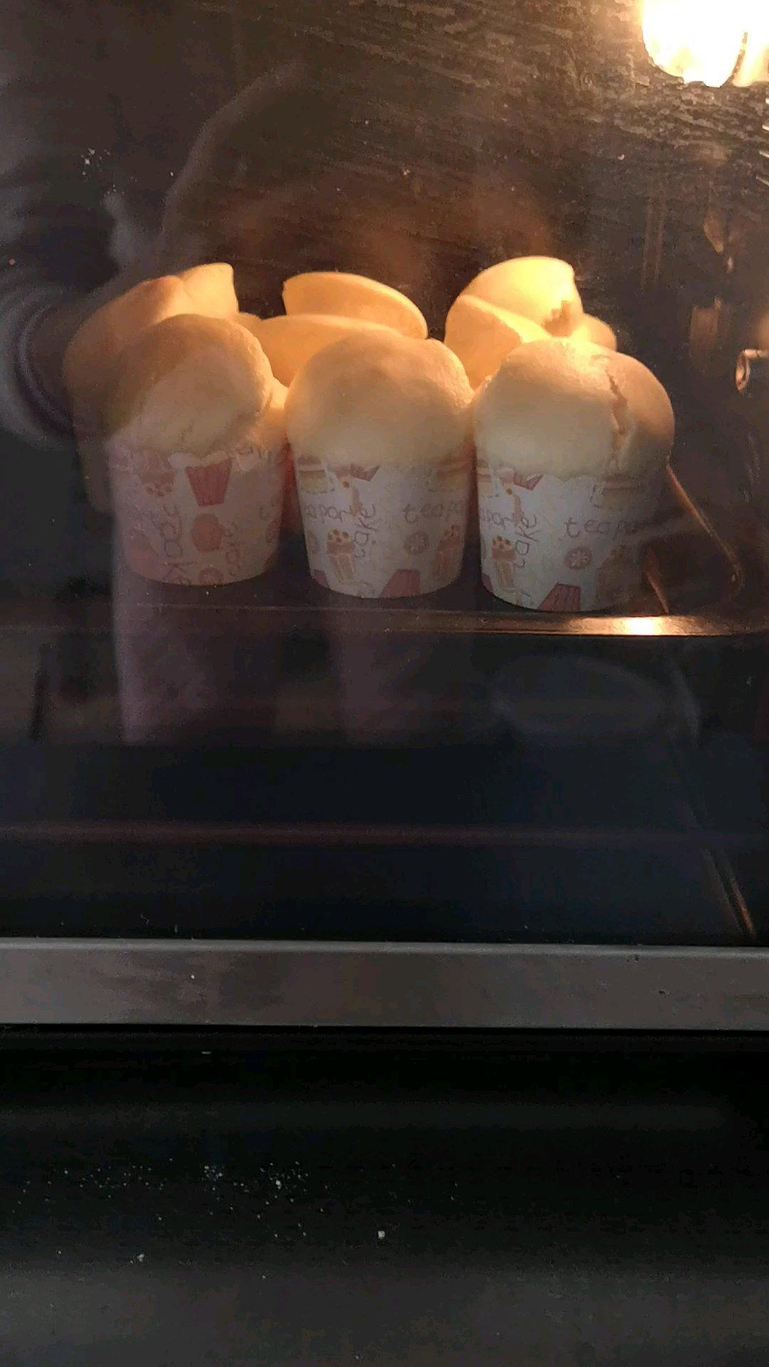 纸杯蛋糕 8寸戚风蛋糕的量