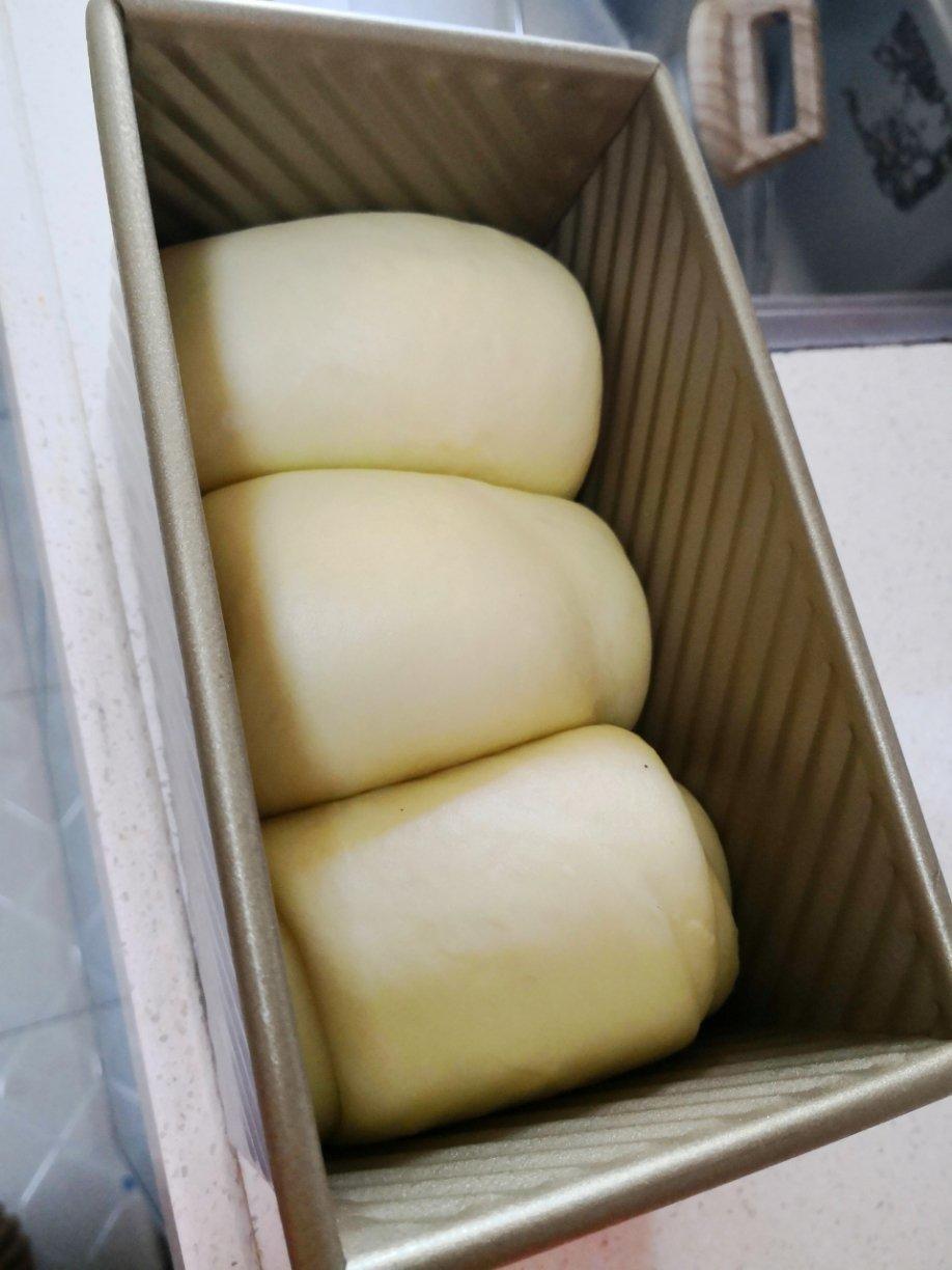 吐司，奶香手撕面包，超级香浓