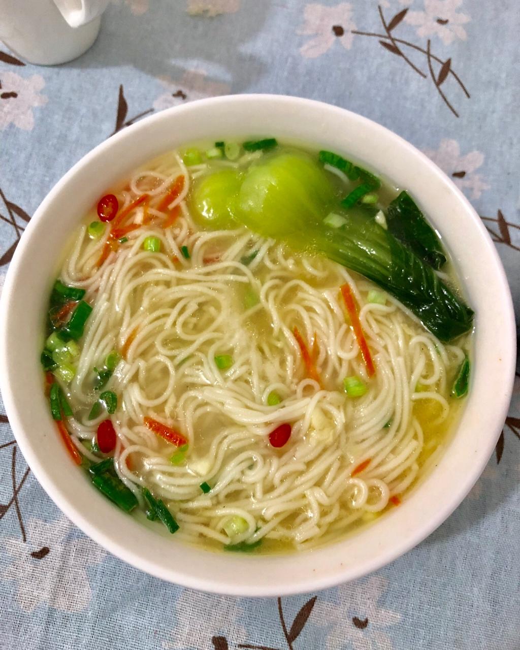 厨艺渣渣的agnes做的一碗热汤面