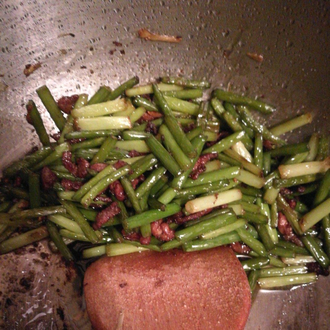 蒜薹炒肉丝