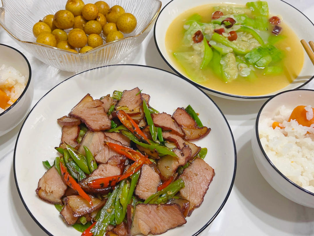 青蒜炒腊肉