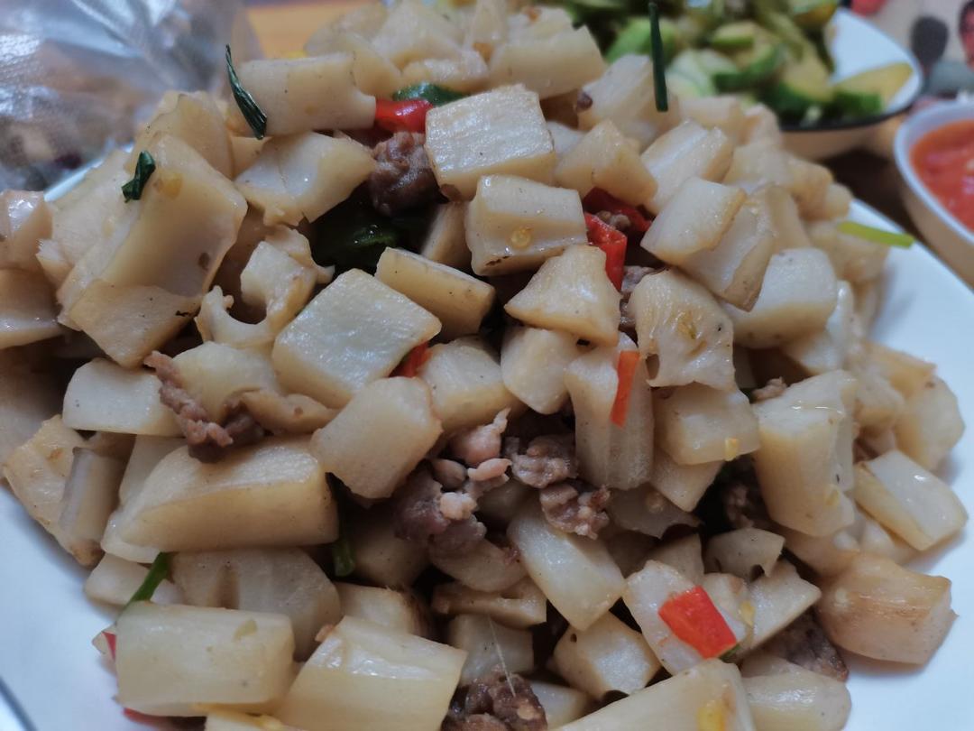 家庭快手菜《小炒藕丁》超下饭