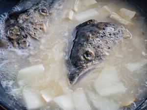 紫苏三文鱼头豆腐汤的做法 步骤6