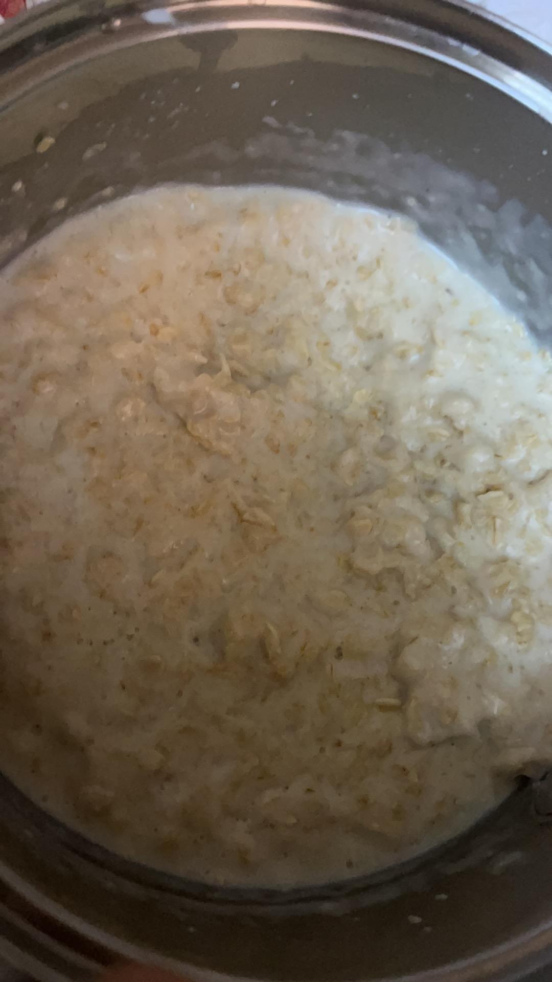 牛奶煮麦片