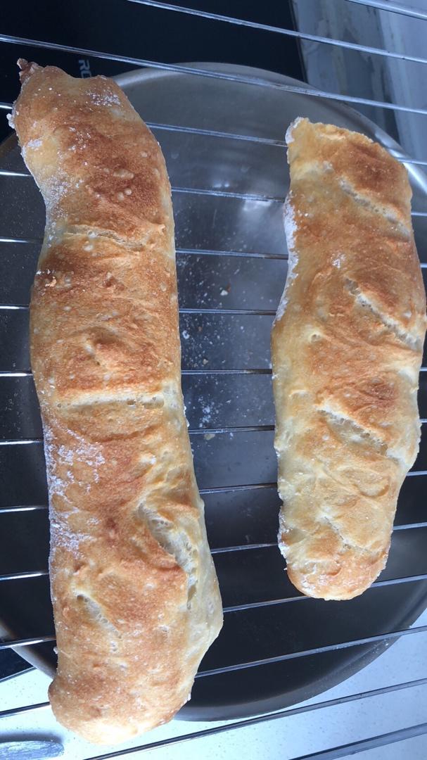 香脆健康的全麦法棍Whole Wheat Baguette