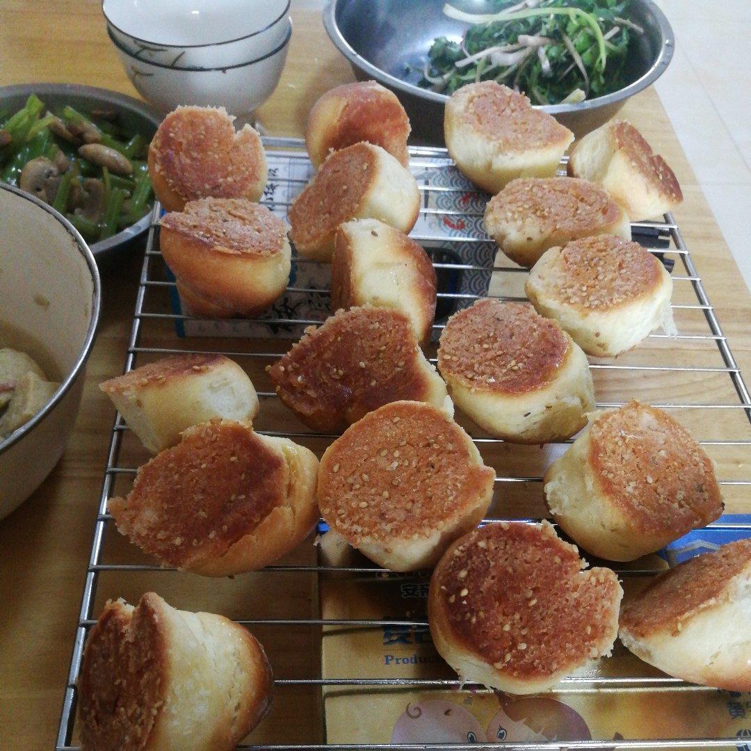 脆底蜂蜜小面包