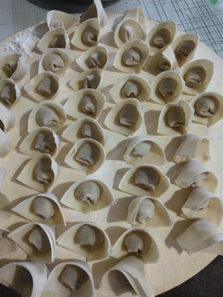 元宝馄饨的包法