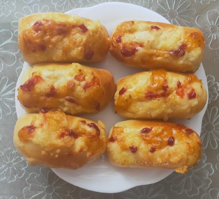 火腿肉松芝士面包