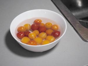 蜂蜜渍小番茄的做法 步骤5