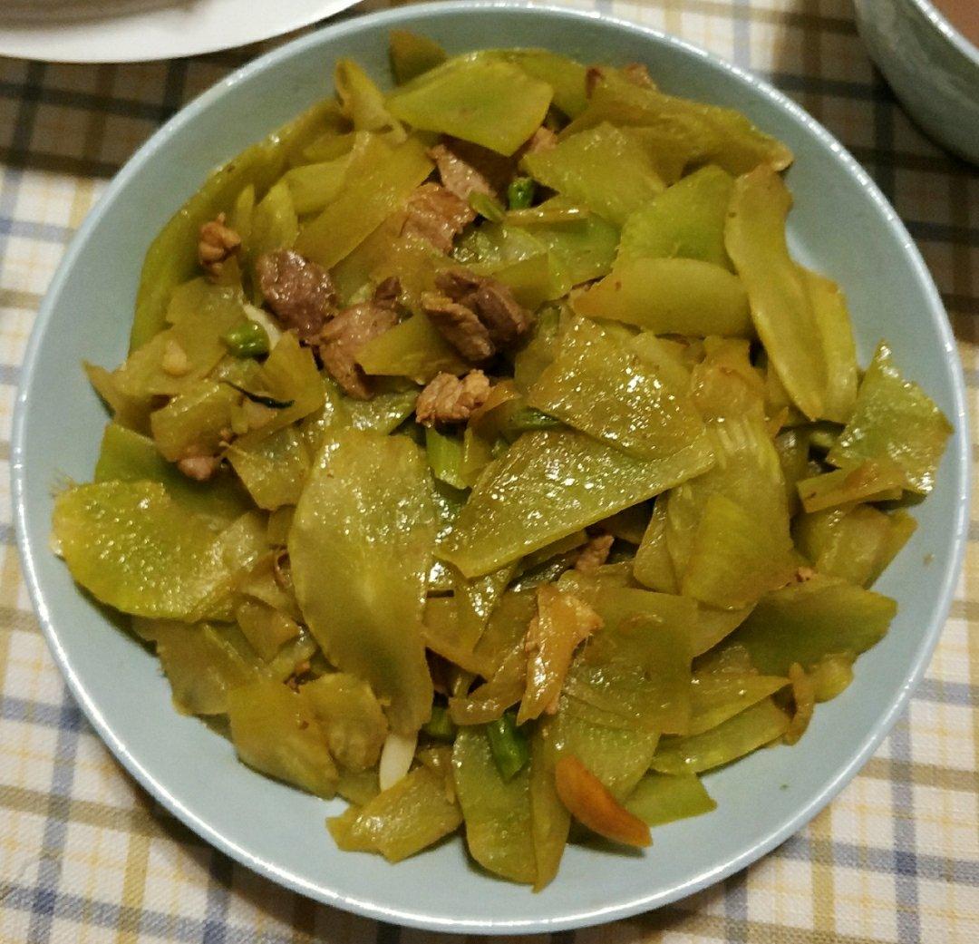 青笋炒肉（不用料酒肉也能又嫩又不腥气）