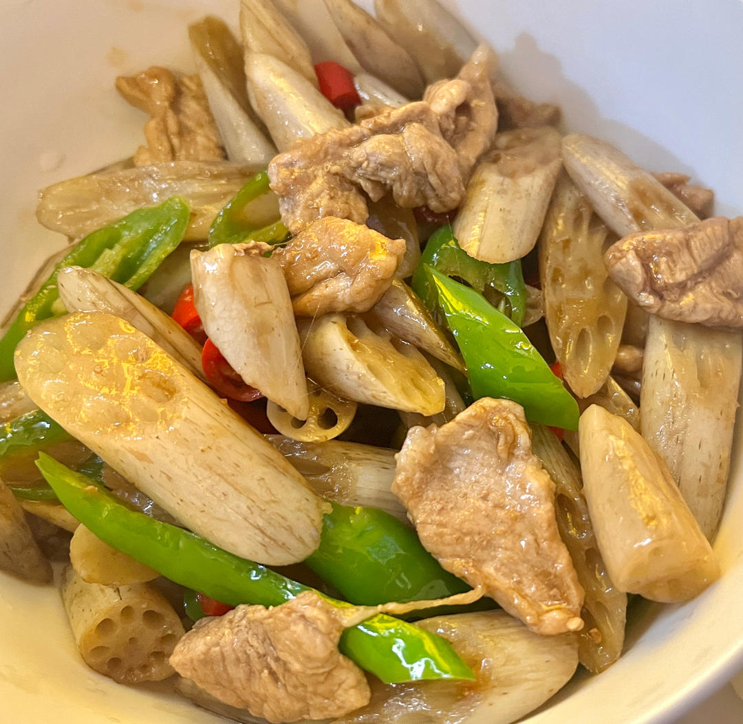 能干掉几碗饭的酸辣藕带炒肉丝