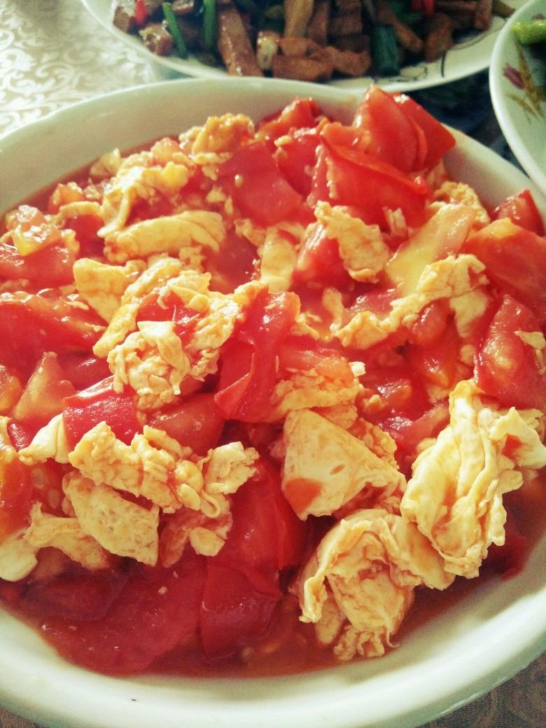 甜甜西红柿炒鸡蛋的做法