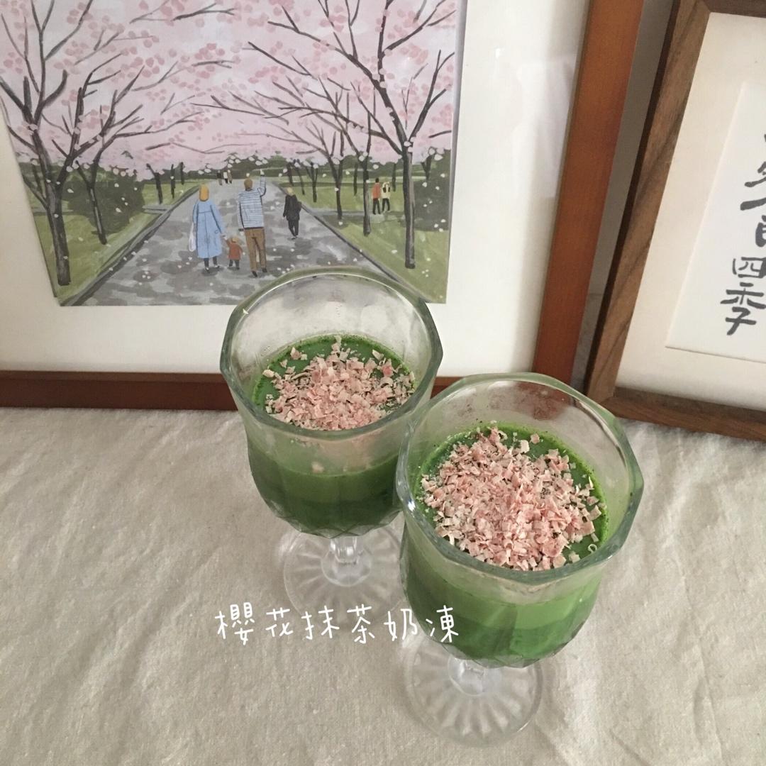 无需烤箱的樱花抹茶布丁