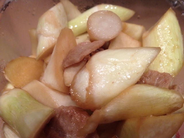 茭白炒肉片