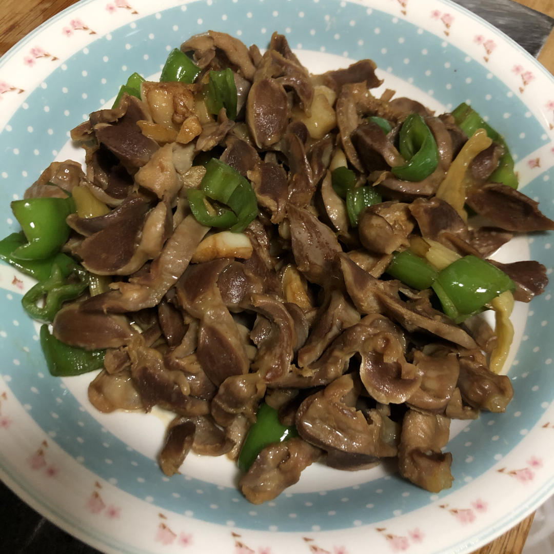 爆炒鸡胗
