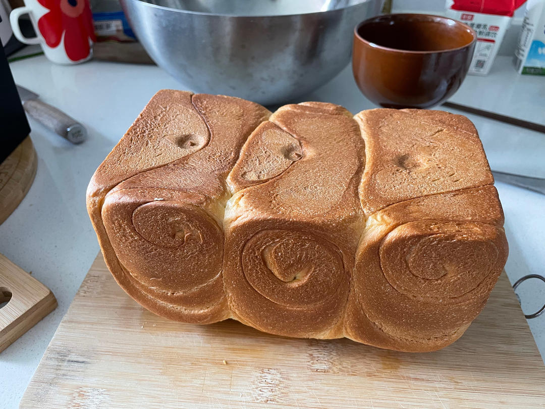 吐司，奶香手撕面包，超级香浓