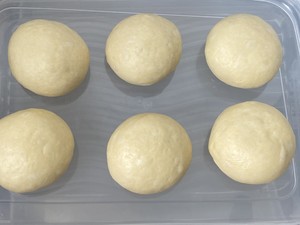 咸蛋黄奶酥面包（免模具）的做法 步骤7