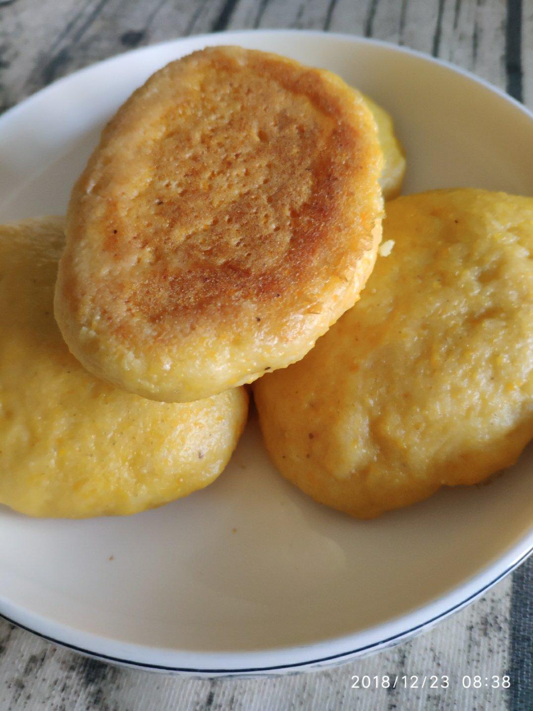 玉米面小饼子