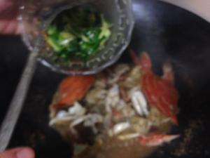 姜葱炒蟹的做法 步骤8
