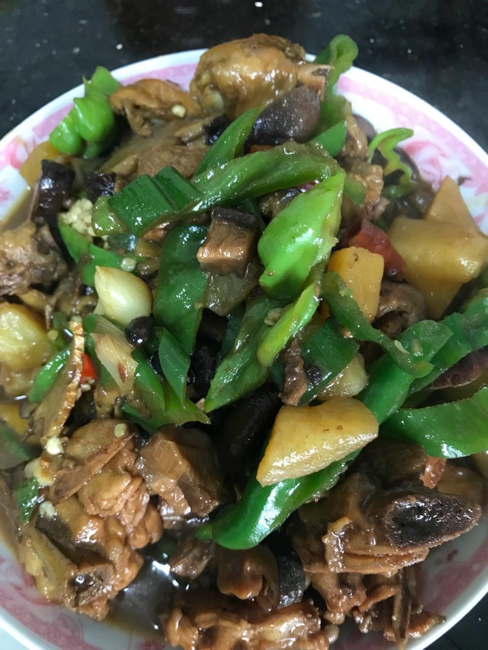 黄焖鸡腿