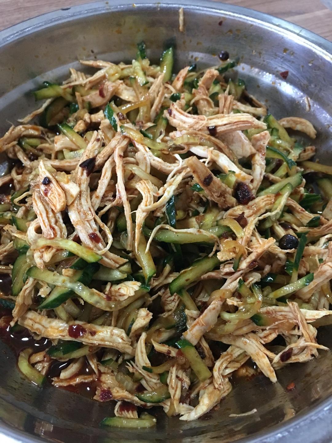 凉拌鸡胸肉丝的做法