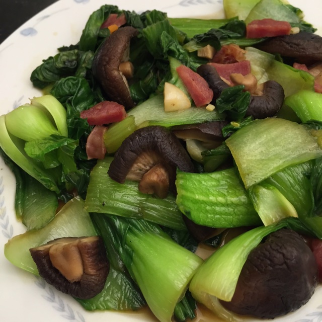 蘑菇炒青菜