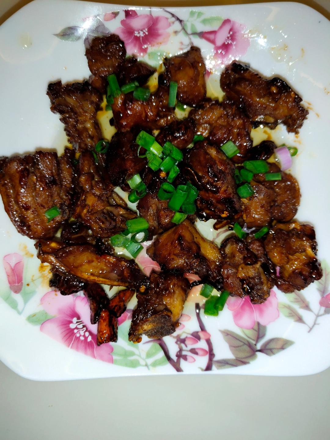 五香鸭边腿