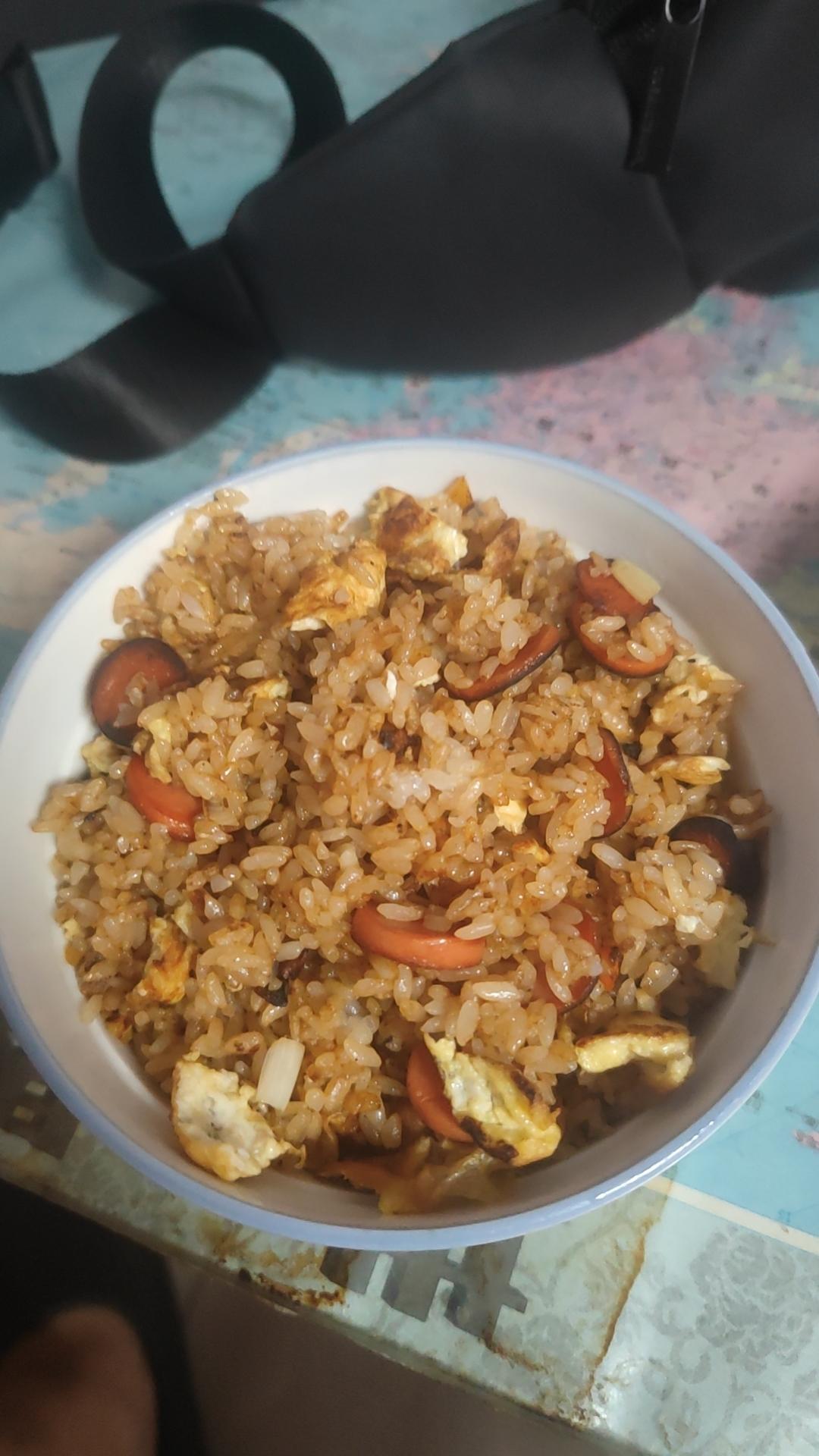 超级好吃！简单零失败的秘制蛋炒饭
