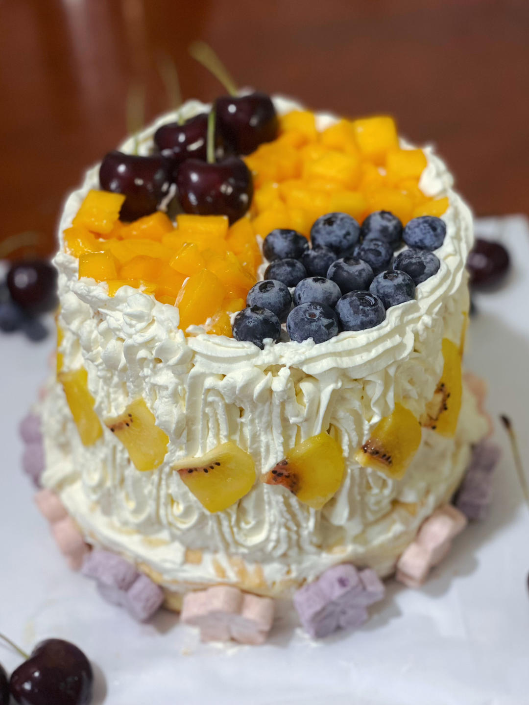 新手必成8寸生日蛋糕（详细多图干货经验分享，解决戚风蛋糕塌陷，奶油饰面涂不好，烤箱温度不好掌握等各种问题）