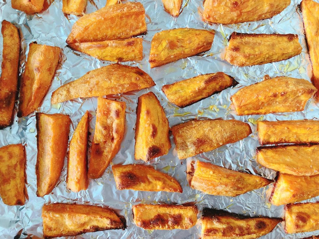 芝士烤红薯条